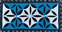 blk.blu.wht color swatch