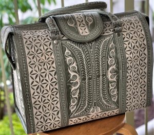 gorgeous travel bag